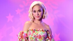 Katy Perry in Colorfull Top
