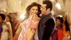 Salman and Daisy Shah In Jai Ho Movie Wallpaper