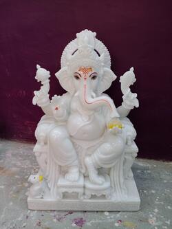 White Lord Ganesha Idol Ultra HD Pic