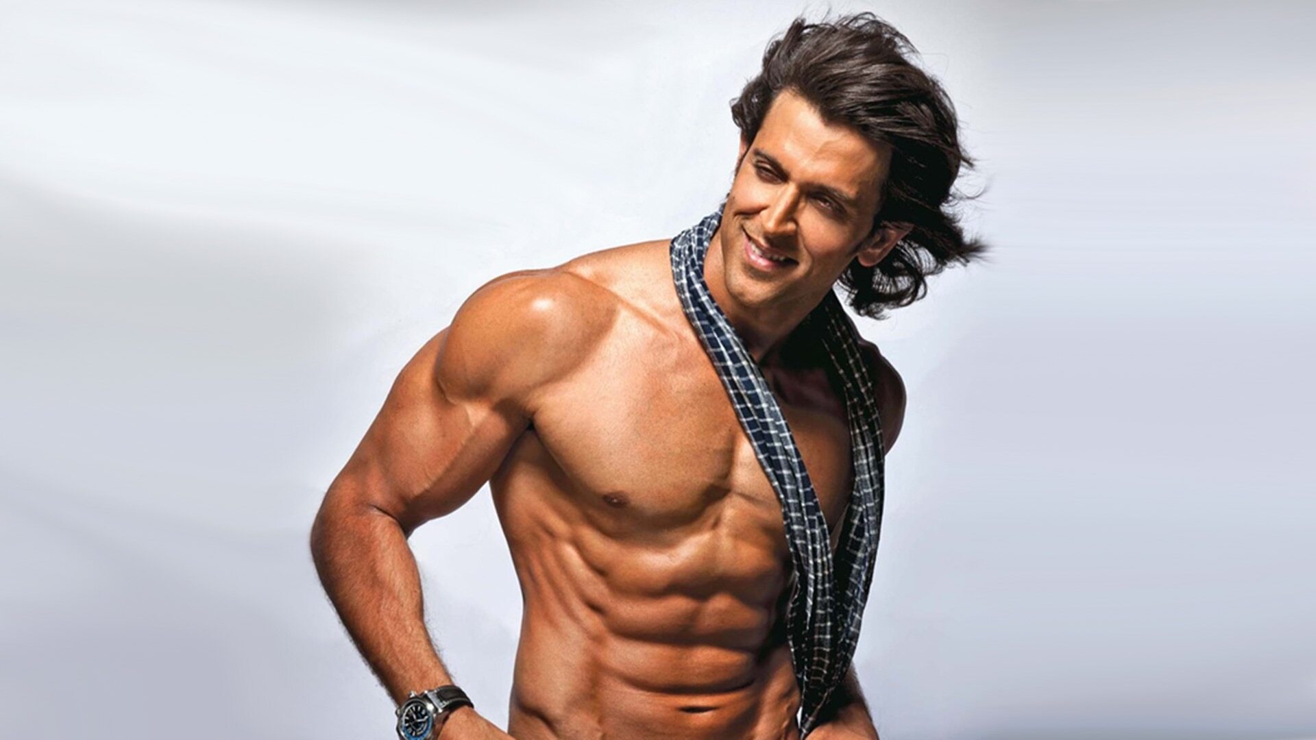 21_09_2014_10_52_46vidyut-jamwal-six-pack-abs-wallpaper – Fitso by Cult