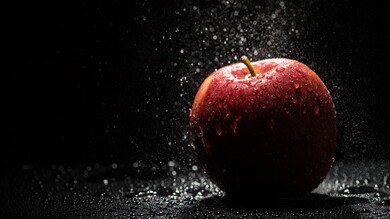 3D Water Drops on Apple 4K