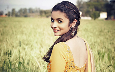 Actress Alia Bhatt Movie Wallpaper