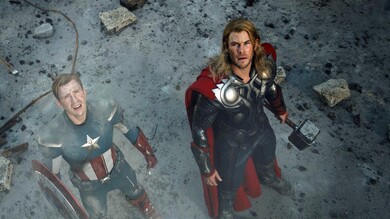 Chris Hemsworth With Chris Evans Movie Scene Pic