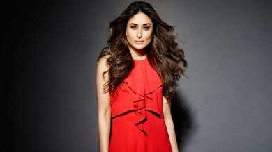 Classy Kareena Kapoor in Red Dress