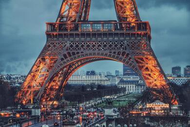 Eiffel Tower Wonder of the World Pic