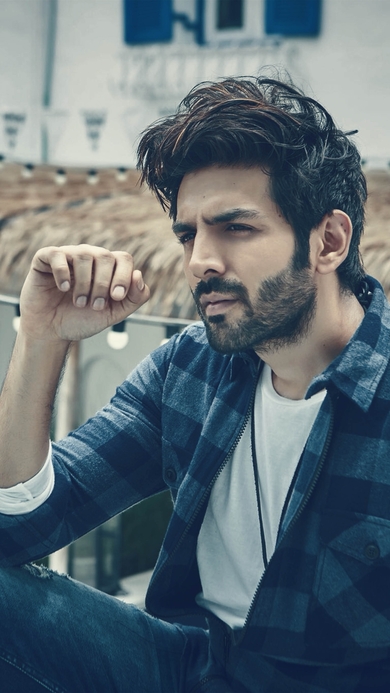 Famous New Actor Kartik Aaryan