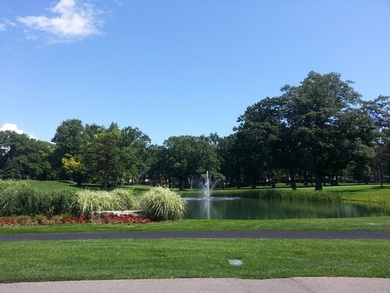 Fountain in Garden Nature Pic