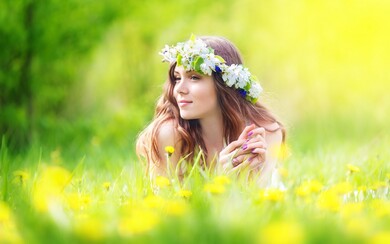 Gorgeous Girl With Cute Flower Crown