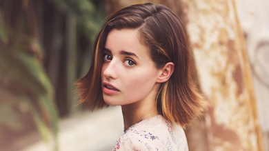 Holly Earl Hairstyle