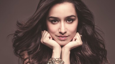 Indian Actress Shraddha Kapoor Wide Wallpaper