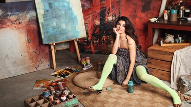 Jacqueline Fernandez While Painting