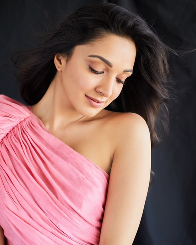 Kiara Advani Sleeping Pose