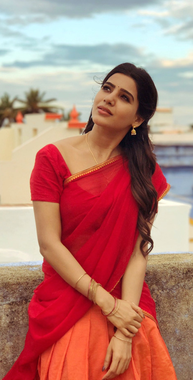 Samantha Indian Actress in Half Saree Photo