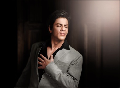 Shahrukh Khan in Grey Blazer 4K