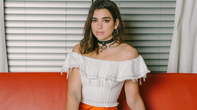 Singer Dua Lipa 4K Wallpaper