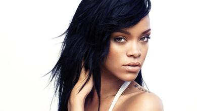 Singer Rihanna 4K Ultra HD Wallpaper