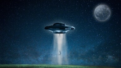 UFO Creative Wallpaper