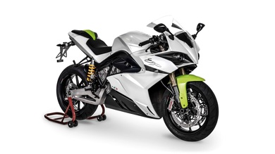 White Sport Bike 4K Image