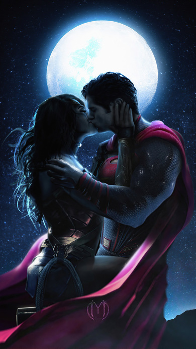 Wonder Women Kissing With Superman