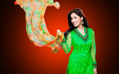 Yami Gautam In Green Indian Attire