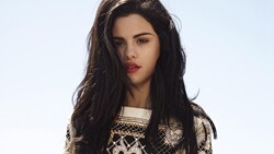 5K Wallpaper of Actress Selena Gomez