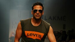 Actor Akshay Kumar in Levis TShirt