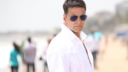Akshay Kumar Wear Sunglasses