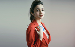 Alia Bhatt in Red Dress Actress Pic