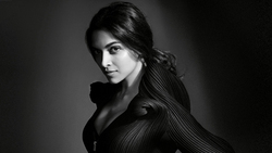 Black Look of Deepika Padukone