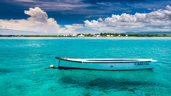 Boat in Sea Ultra HD 4K Picture