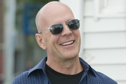 Bruce Willis Wear Sunglass HD Wallpaper