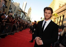 Chris Hemsworth At Red Carpet