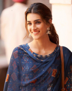 Cute Smile of Kriti Sanon