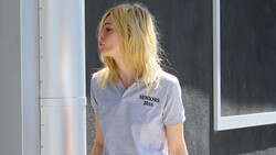 Elle Fanning Photo