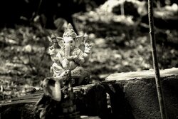 Ganesha Idol Black and White Wallpaper
