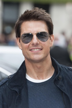 Handsome Tom Cruise Mobile Pic