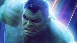 Hulk in Avengers Infinity War Movie Photo