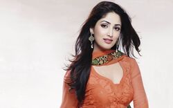 Indian Movie Celebrity Yami Gautam Wide Wallpaper