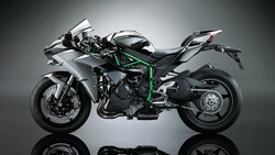 Kawasaki Black and Green 4K Wallpaper