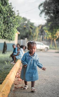 Kid Walking Mobile Image