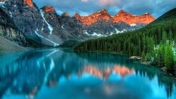 Lake and Mountain 4K Photo