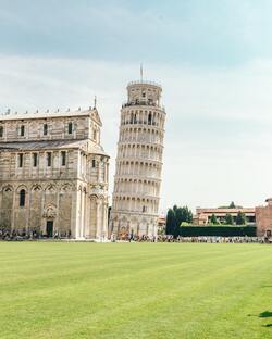 Leaning Tower of Pisa Italy Wallpaper