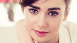 Lily Collins Beautiful American Actress Wallpaper