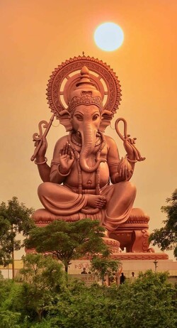 Lord Ganesha Big Statue Photo