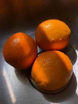 Oranges in Dish Pic