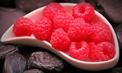 Red Raspberry Fruit Ultra HD Photo