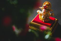 Small Ganesh Statue Photo