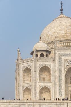 The Taj Mahal Mobile Wallpaper