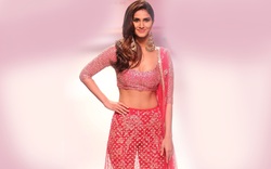 Vaani Kapoor Beautiful Pic