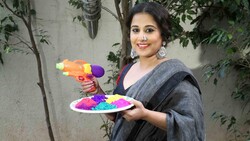 Vidya Balan with Holi Colors